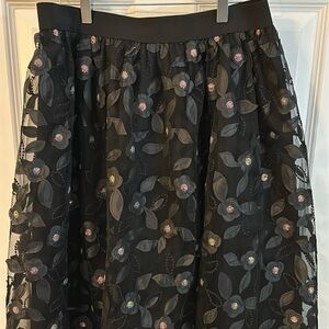 Black Floral Tulle Overlay A-Line Skirt with Elastic Waist, Size L.